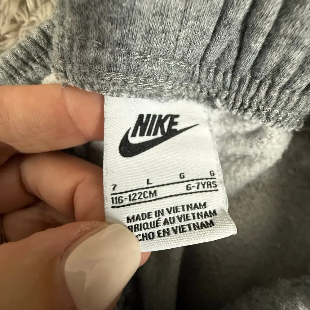 Nike Gray Black White Sweatpants Joggers Boys Size 6 7 Swoosh Logo